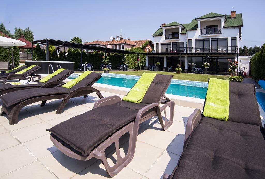Guest House Panorama Aqualux With Free Parking Nowy Sad Zewnętrze zdjęcie